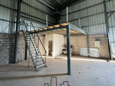 Se Vende o Alquila Galpón de 600 M2 sobre Autopista