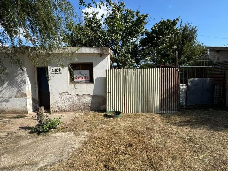 Se Vende Terreno con Construcción en Zona Noroeste