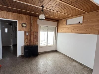 Se Vende Casa Remodelada de dos Dormitorios en Barrio Noroeste