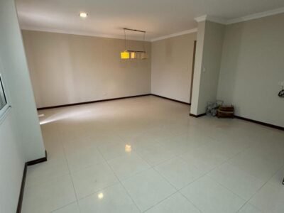 Se Vende Casa de 3 Dormitorios en Zona Céntrica