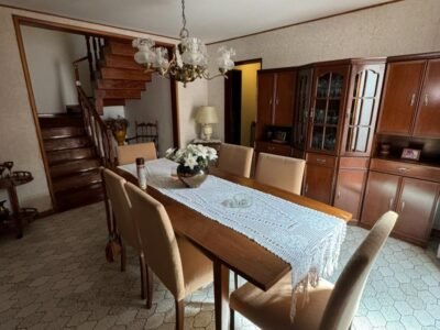Se Vende Casa de 3 Dormitorios en Zona Céntrica