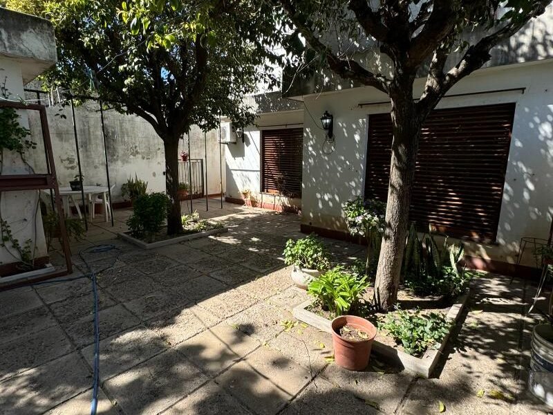 Se Vende Casa de 3 Dormitorios en Zona Céntrica