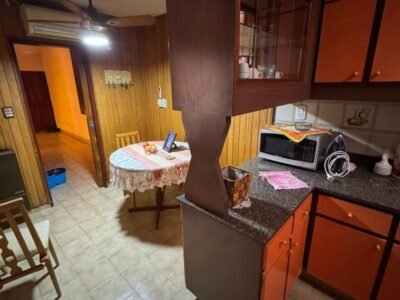 Se Vende Casa de 3 Dormitorios en Zona Céntrica
