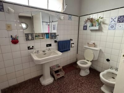 Se Venden Dos Propiedades Juntas en Zona Céntrica