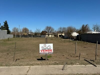 Se Venden Dos Amplios Terrenos en Barrio El Panal