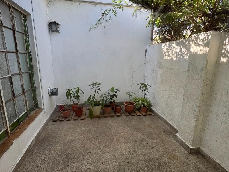 Se Vende Casa de 2 Dormitorios con Local Comercial