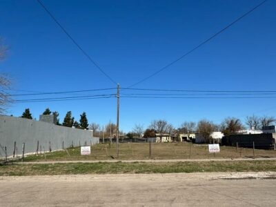 Se Venden Dos Amplios Terrenos en Barrio El Panal
