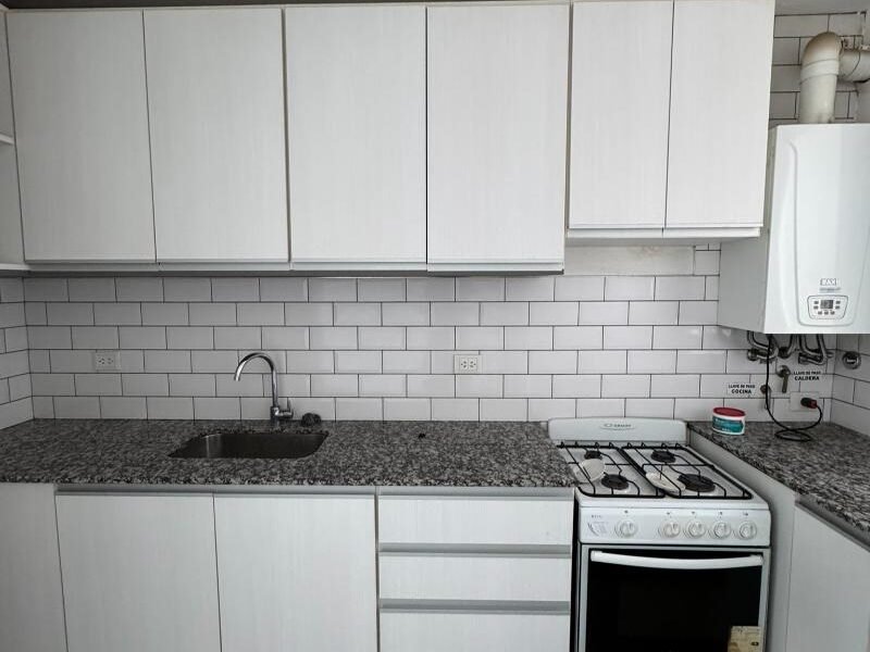 Se Vende Departamento de 1 Dormitorio en Edificio Balcones de La Plaza