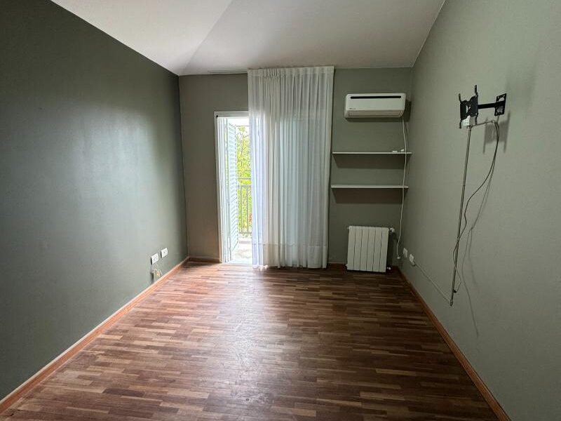 Se Vende Espectacular Casa de 3 Dormitorios con Amplio Patio, Quincho-Sum y Pileta