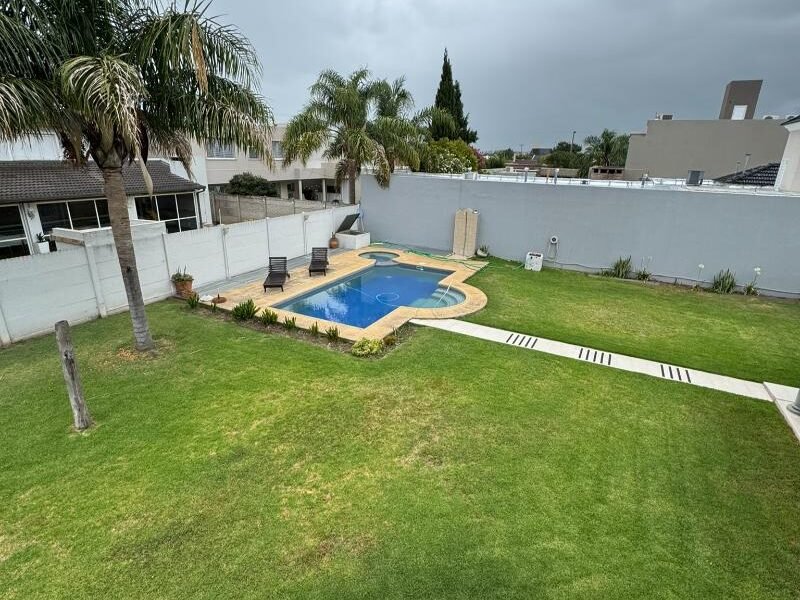 Se Vende Espectacular Casa de 3 Dormitorios con Amplio Patio, Quincho-Sum y Pileta