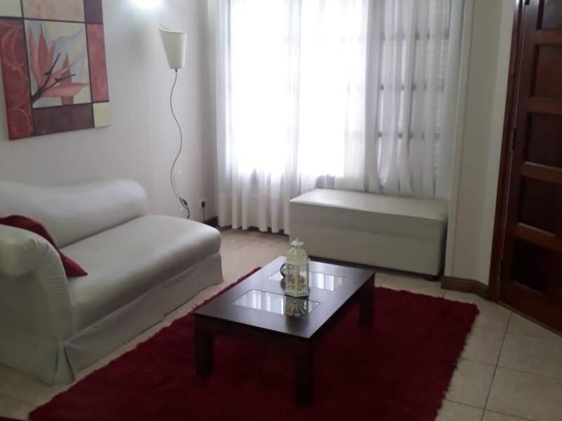 Se Vende Casa de 3 Dormitorios a pocas cuadras del Centro