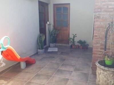 Se Vende Casa de 3 Dormitorios a pocas cuadras del Centro