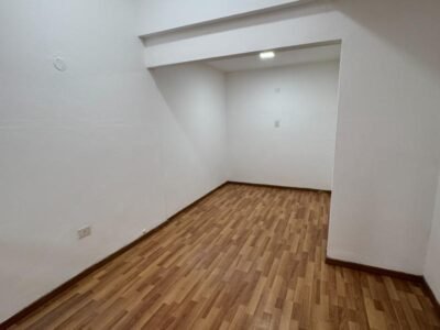 Se Alquila Local Comercial en Zona Céntrica