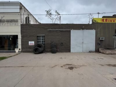 Se Vende Galpón sobre Ruta 9 con Departamento sobre Calle Alvear