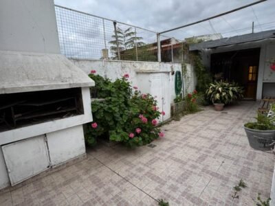 Se Vende Casa de 3 Dormitorios en Barrio Residencial