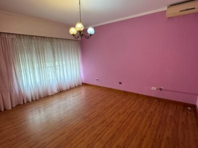 Se Vende Casa de 3 Dormitorios en Barrio Residencial