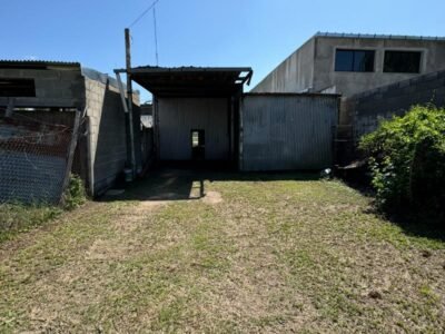 Se Vende Galpón con Oficinas sobre Ruta 9