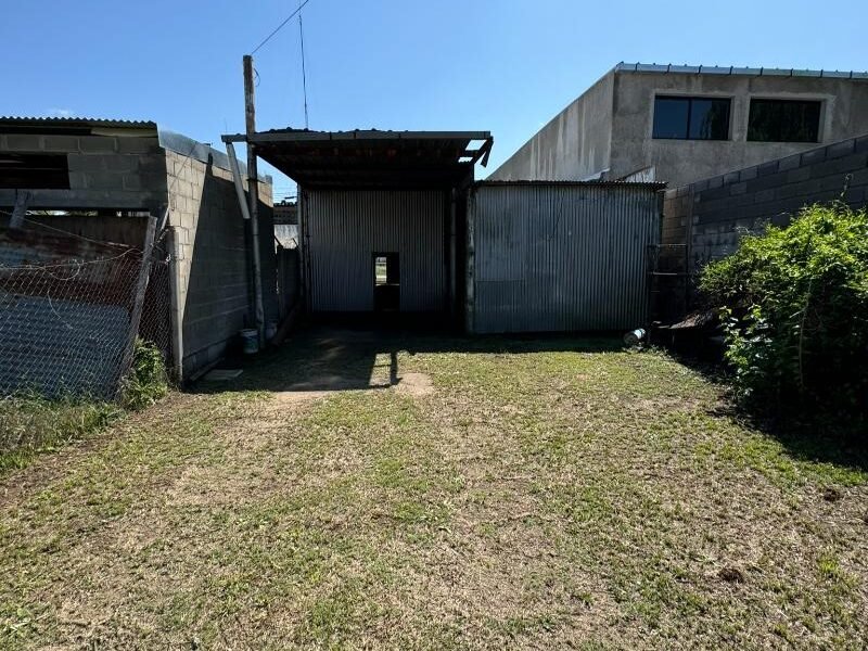 Se Vende Galpón con Oficinas sobre Ruta 9