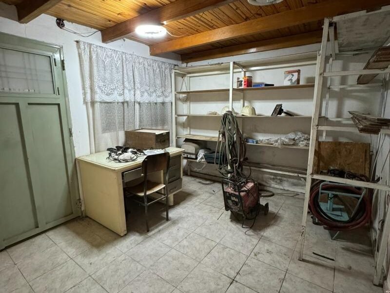 Se Vende Galpón con Oficinas sobre Ruta 9
