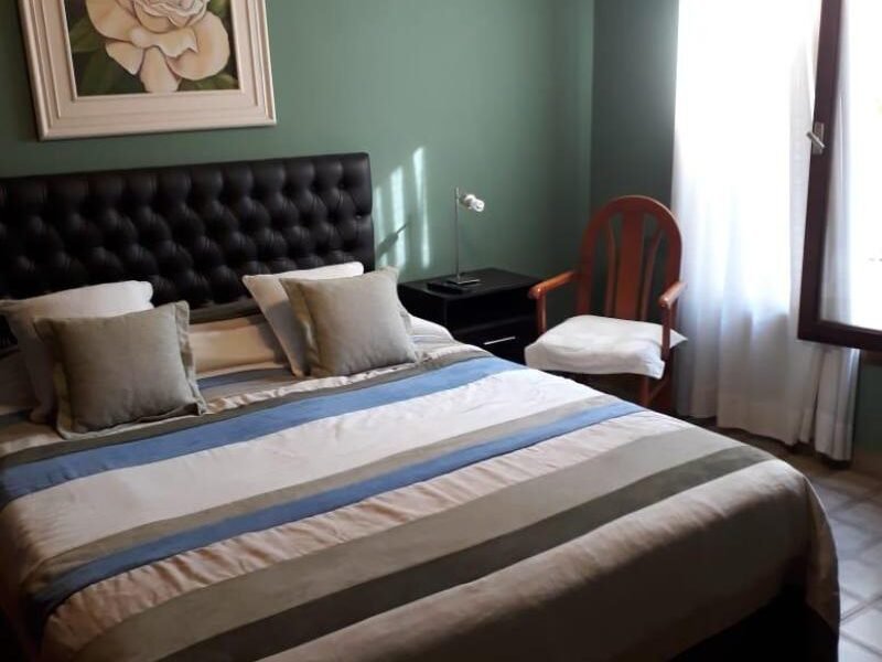 Se Vende Casa de 3 Dormitorios a pocas cuadras del Centro