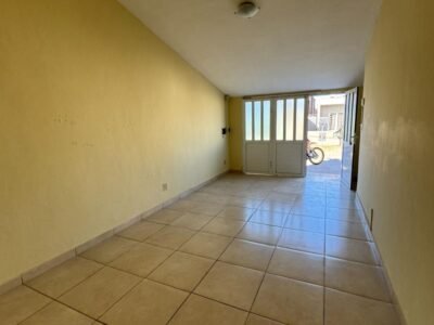 Se Vende Casa de 3 Dormitorios con Pileta y Quincho en Barrio Sur